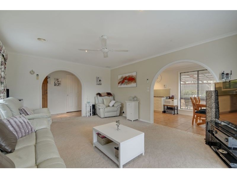 4 Illyarrie Place, Traralgon VIC 3844