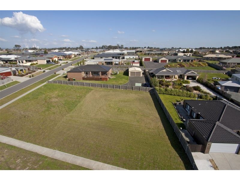 64 Riverslea Boulevard, Traralgon VIC 3844