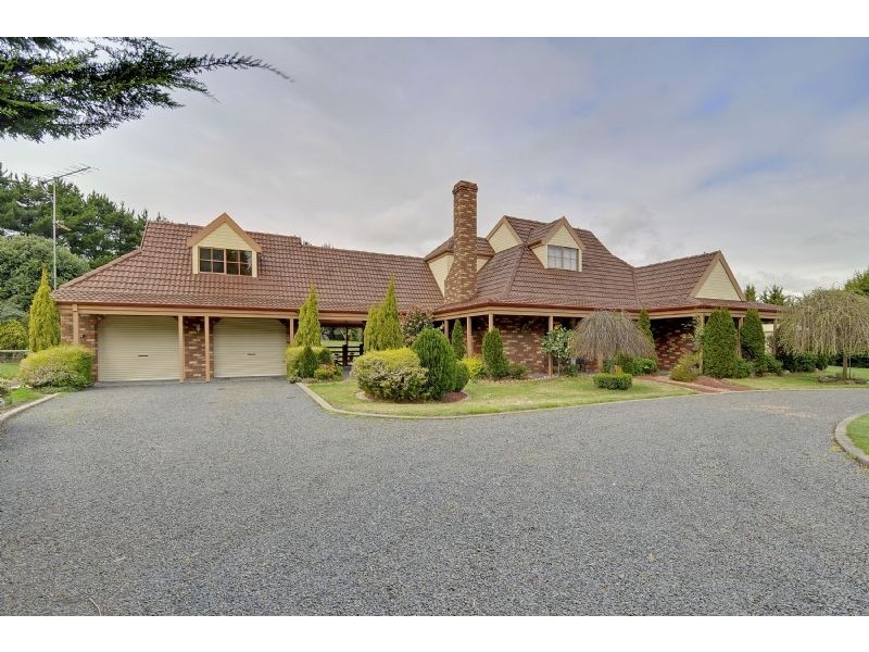 25 Theresa Road, Hazelwood North VIC 3840
