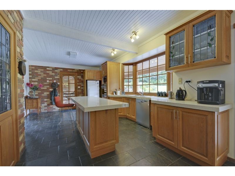 25 Theresa Road, Hazelwood North VIC 3840