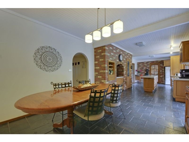 25 Theresa Road, Hazelwood North VIC 3840