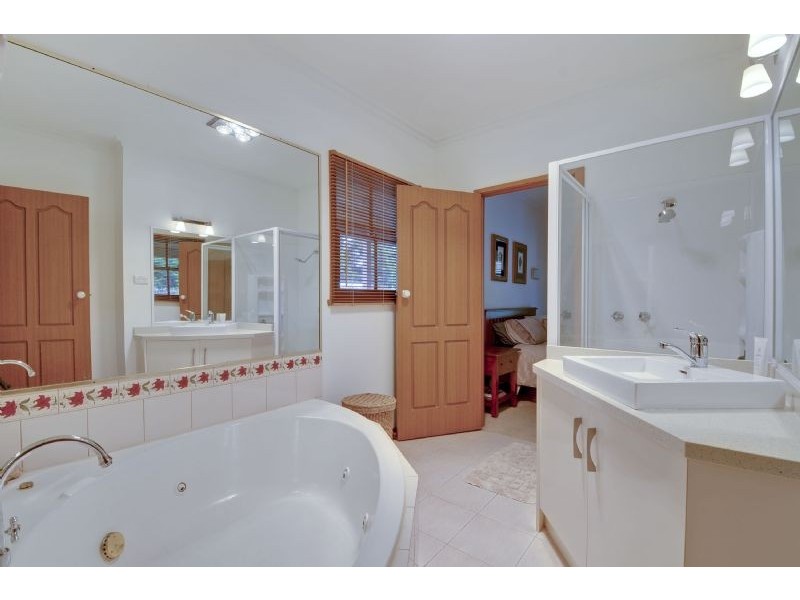 25 Theresa Road, Hazelwood North VIC 3840