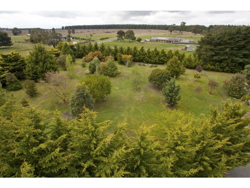 25 Theresa Road, Hazelwood North VIC 3840
