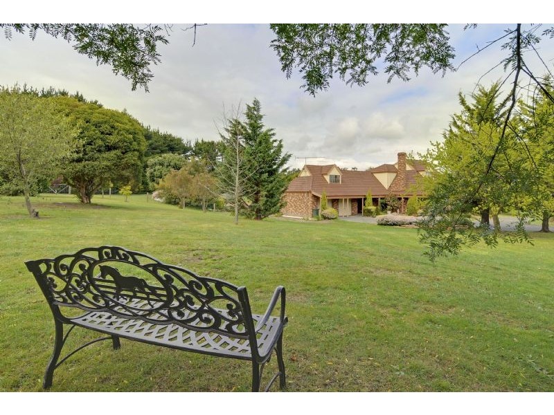 25 Theresa Road, Hazelwood North VIC 3840