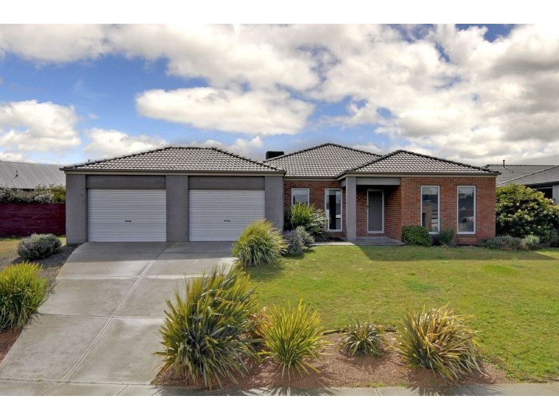 8 Riverslea Boulevard, Traralgon VIC 3844