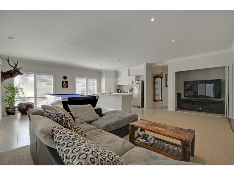 1 Stonehaven Drive, Traralgon VIC 3844