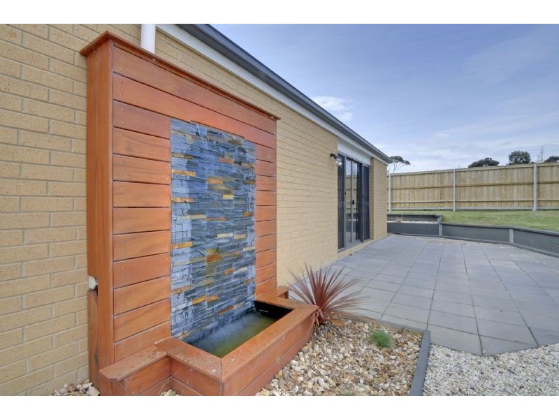 6 Holly Lane, Traralgon VIC 3844