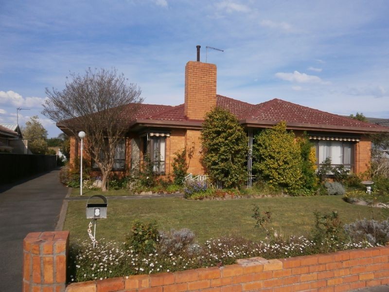 8 Row Street, Traralgon VIC 3844