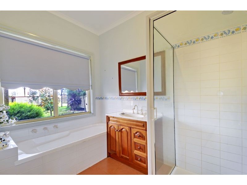 180 Flynn Creek Road, Flynn VIC 3844