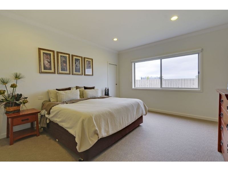 16 Bradman Boulevard, Traralgon VIC 3844