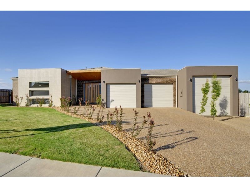 16 Bradman Boulevard, Traralgon VIC 3844