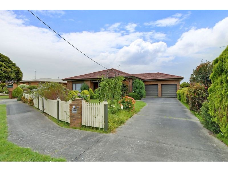 16 Myrtle Crescent, Traralgon VIC 3844