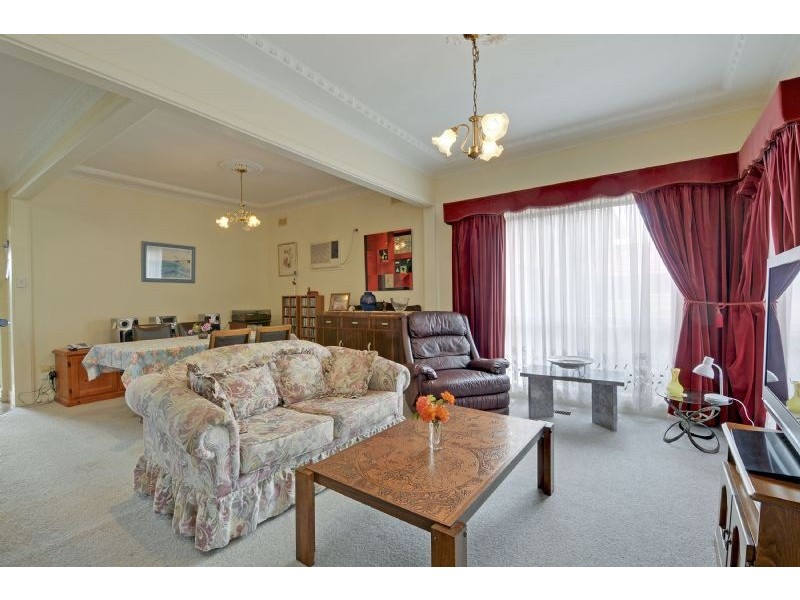 16 Myrtle Crescent, Traralgon VIC 3844