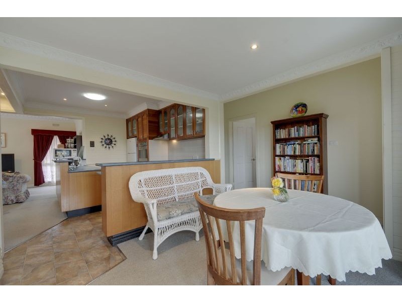 16 Myrtle Crescent, Traralgon VIC 3844