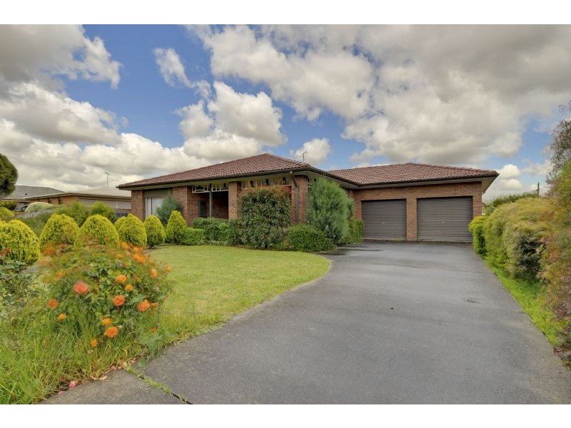 16 Myrtle Crescent, Traralgon VIC 3844