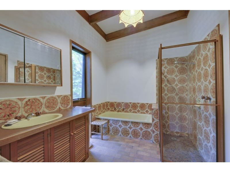 60 Cooloongatta Drive, Tyers VIC 3844