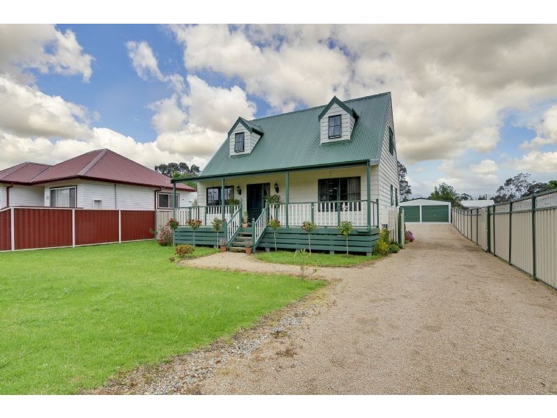 13 Albert Street, Rosedale VIC 3847