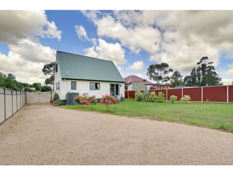 13 Albert Street, Rosedale VIC 3847