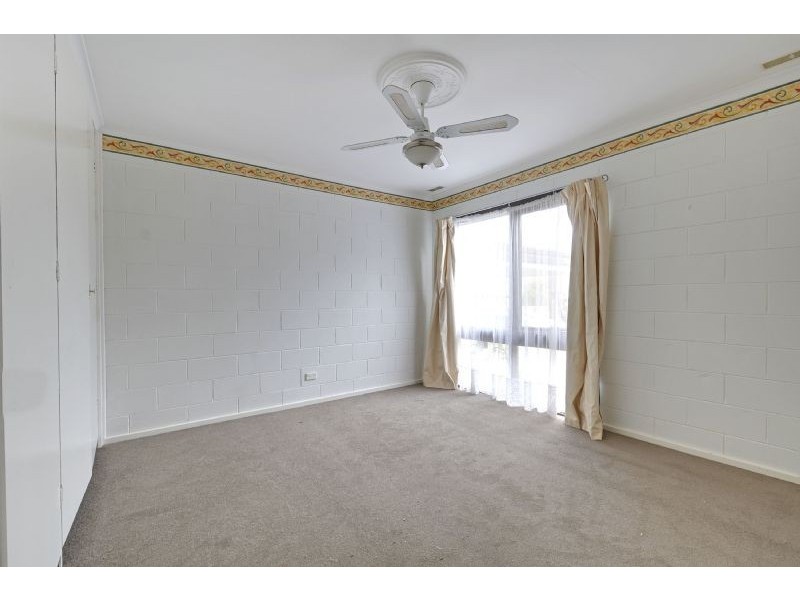 10 Dawn Grove, Traralgon VIC 3844