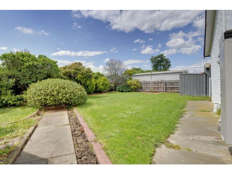 10 Dawn Grove, Traralgon VIC 3844
