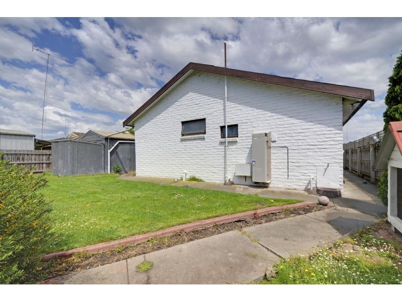 10 Dawn Grove, Traralgon VIC 3844