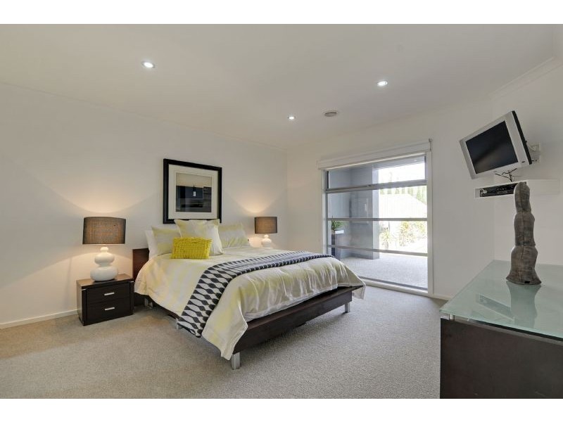 23B Dunsmuir Grove, Traralgon VIC 3844