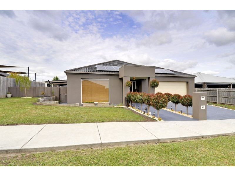 11 Leinster Avenue, Traralgon VIC 3844