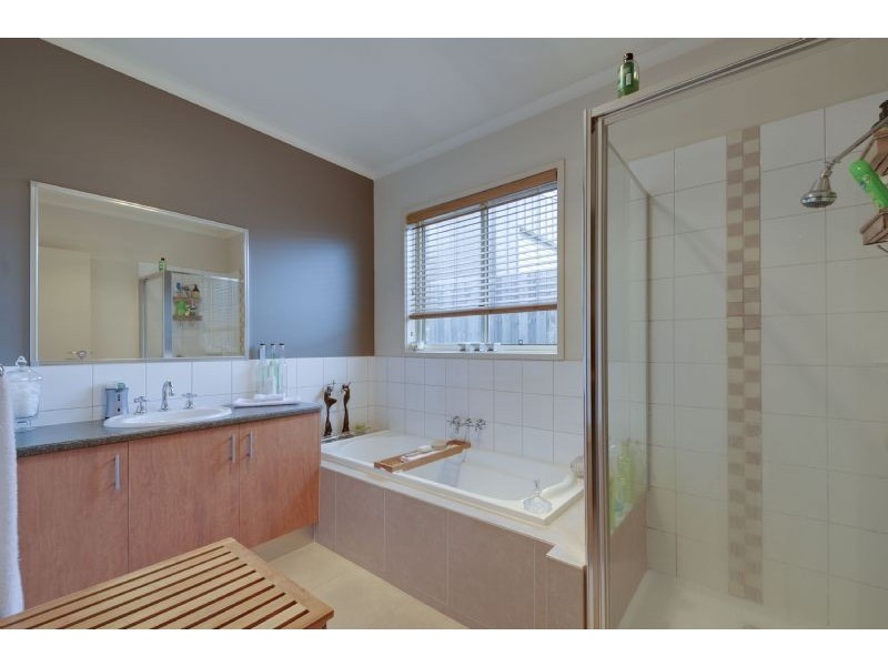 11 Leinster Avenue, Traralgon VIC 3844