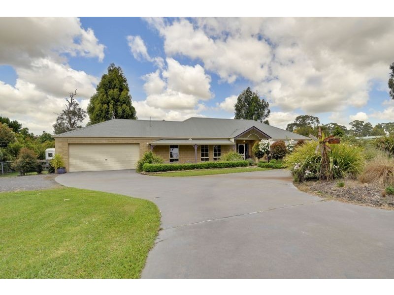 94 Main Road, Tyers VIC 3844