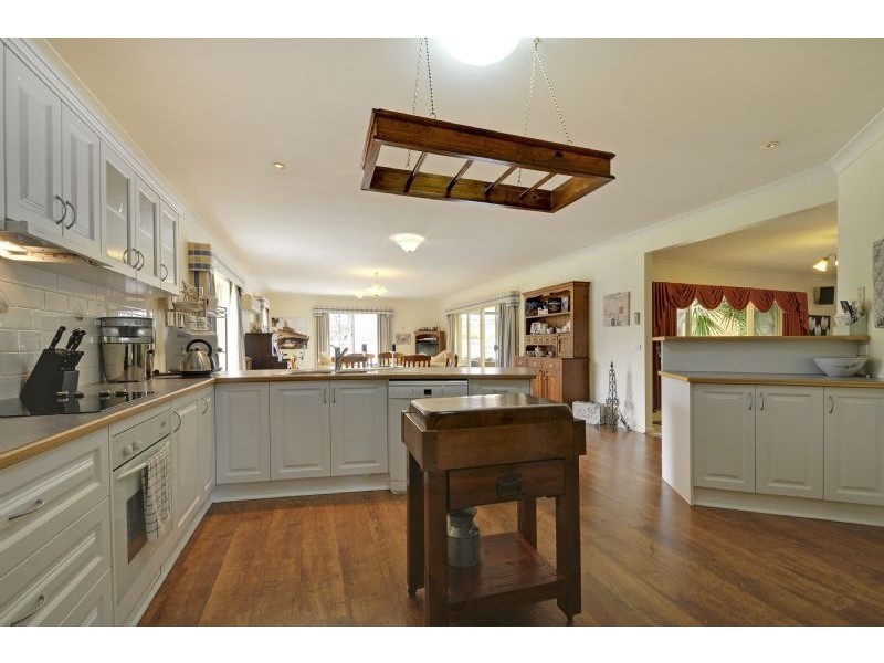 94 Main Road, Tyers VIC 3844