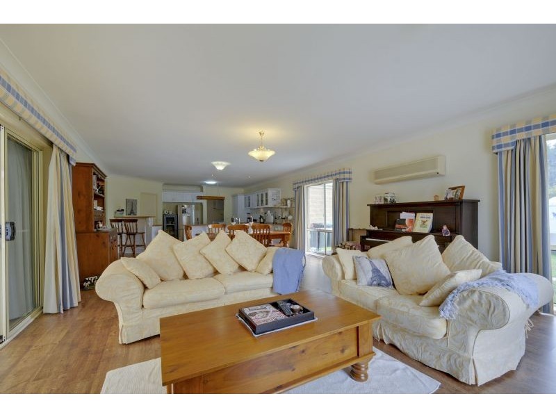 94 Main Road, Tyers VIC 3844