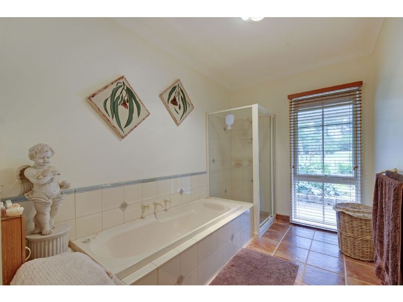 94 Main Road, Tyers VIC 3844