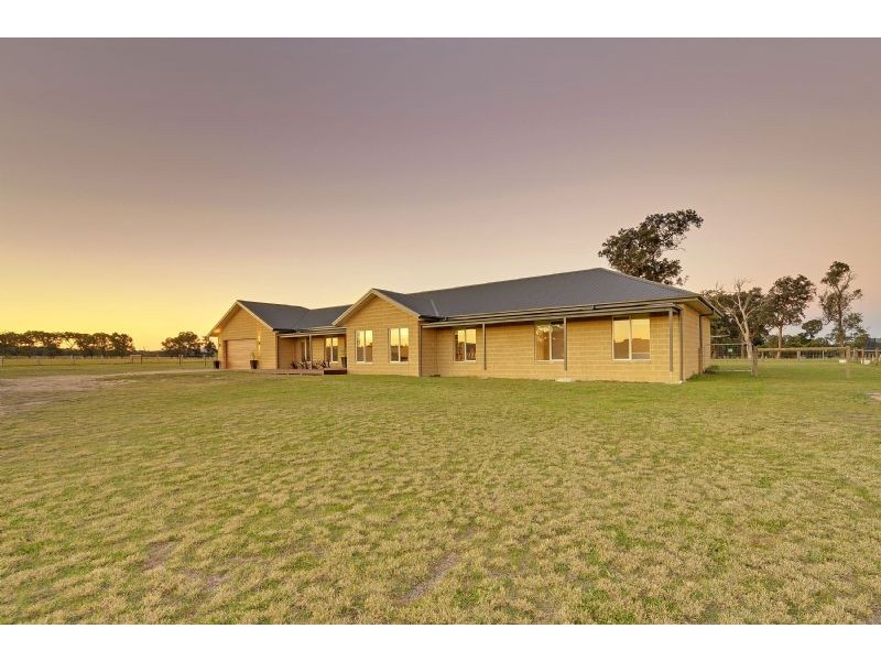 44 Molphy Court, Heyfield VIC 3858