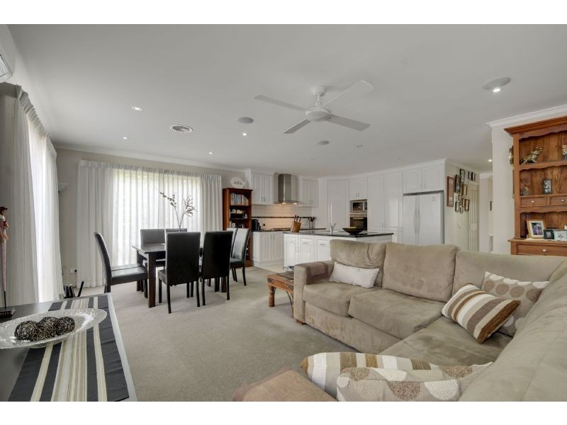 54 Riverslea Boulevard, Traralgon VIC 3844