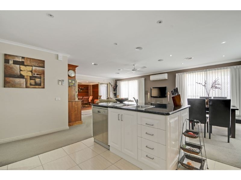 54 Riverslea Boulevard, Traralgon VIC 3844