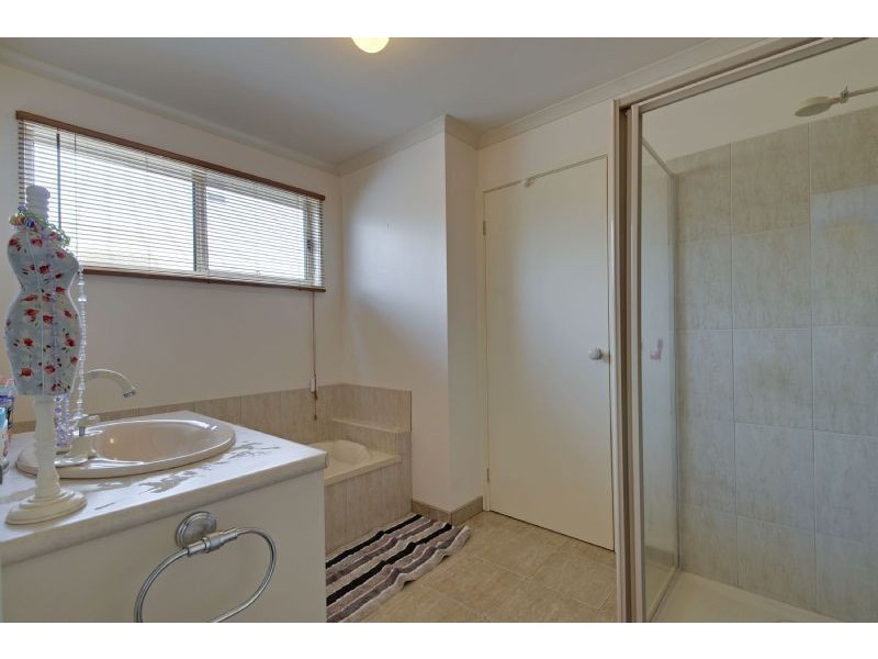 22 Duxbury Drive, Traralgon VIC 3844