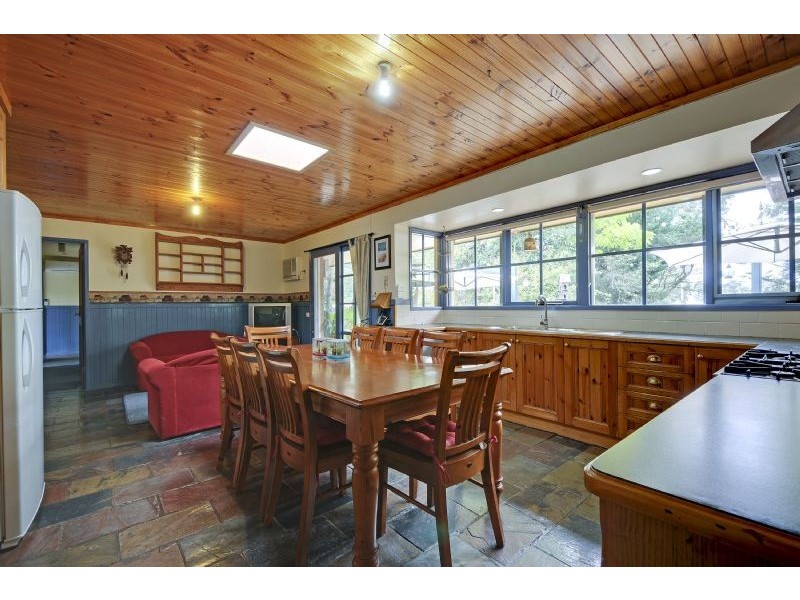 9-17 Hower Street, Toongabbie VIC 3856