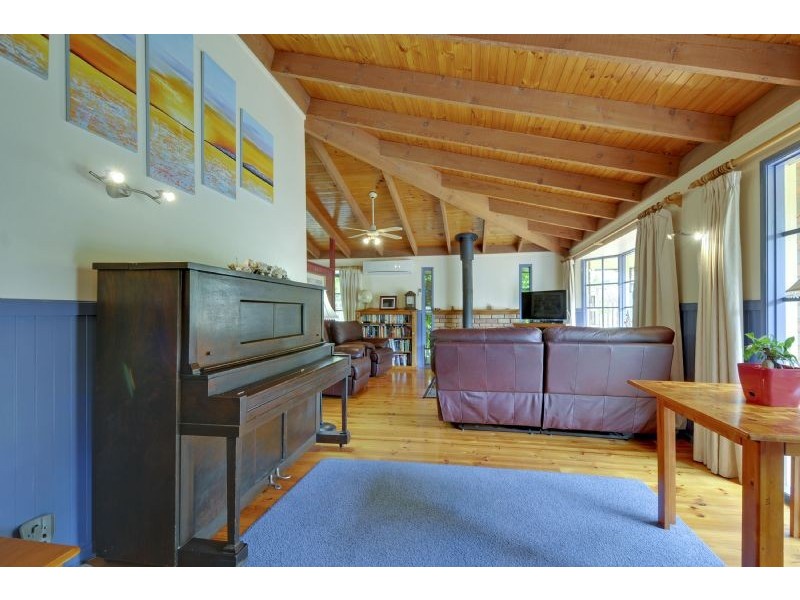 9-17 Hower Street, Toongabbie VIC 3856