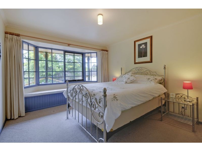 9-17 Hower Street, Toongabbie VIC 3856