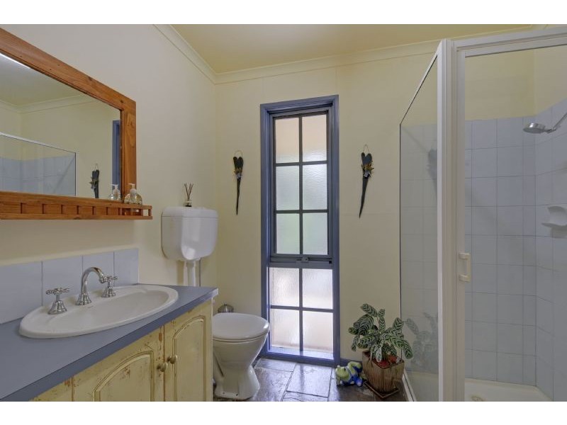 9-17 Hower Street, Toongabbie VIC 3856