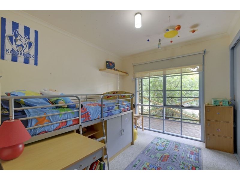 9-17 Hower Street, Toongabbie VIC 3856