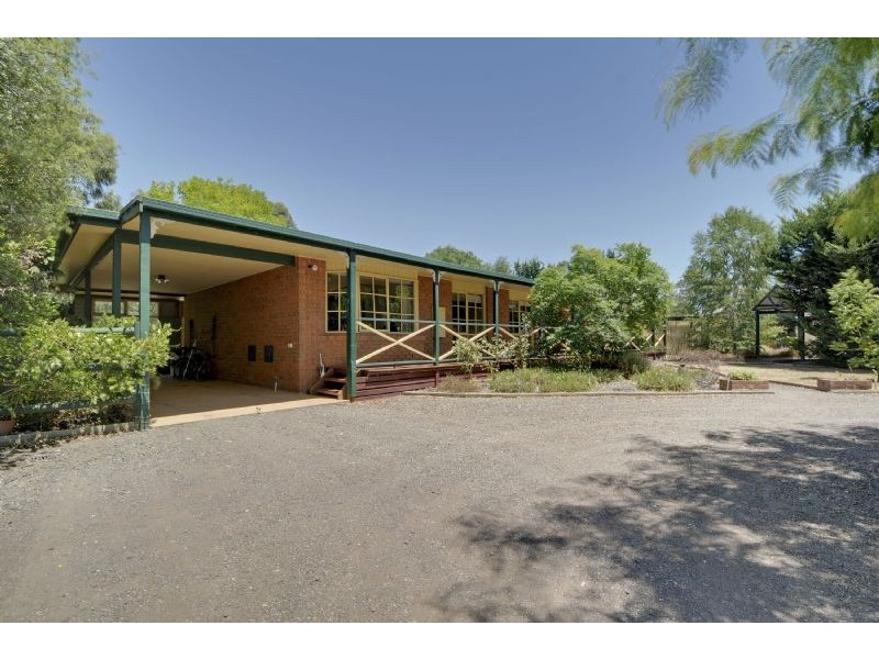 9-17 Hower Street, Toongabbie VIC 3856