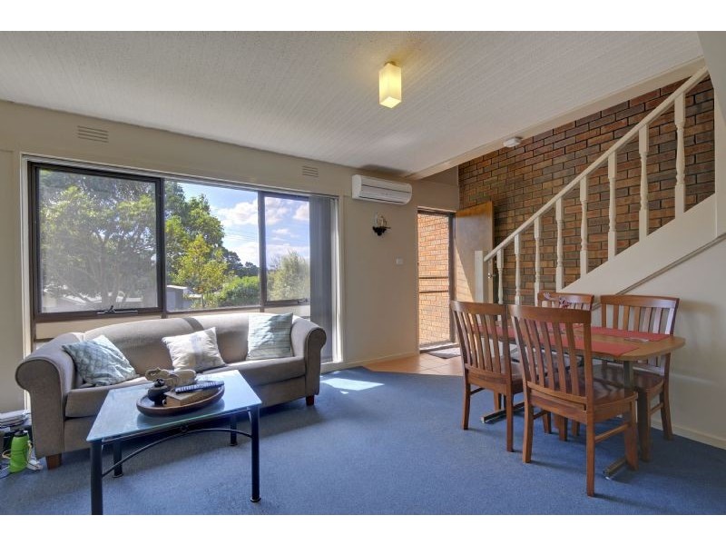 2/15 Roseneath Street, Traralgon VIC 3844