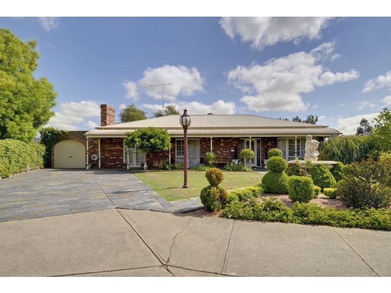 16 Nugong Place, Traralgon VIC 3844