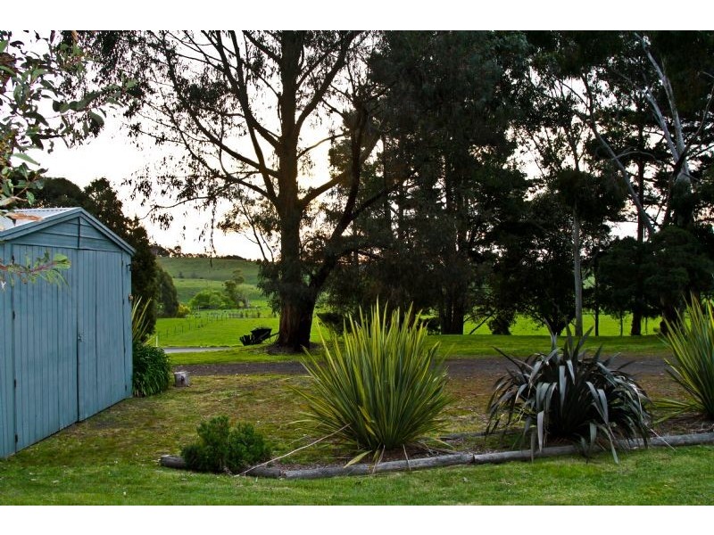 90 Holts Road, Hazelwood South VIC 3840