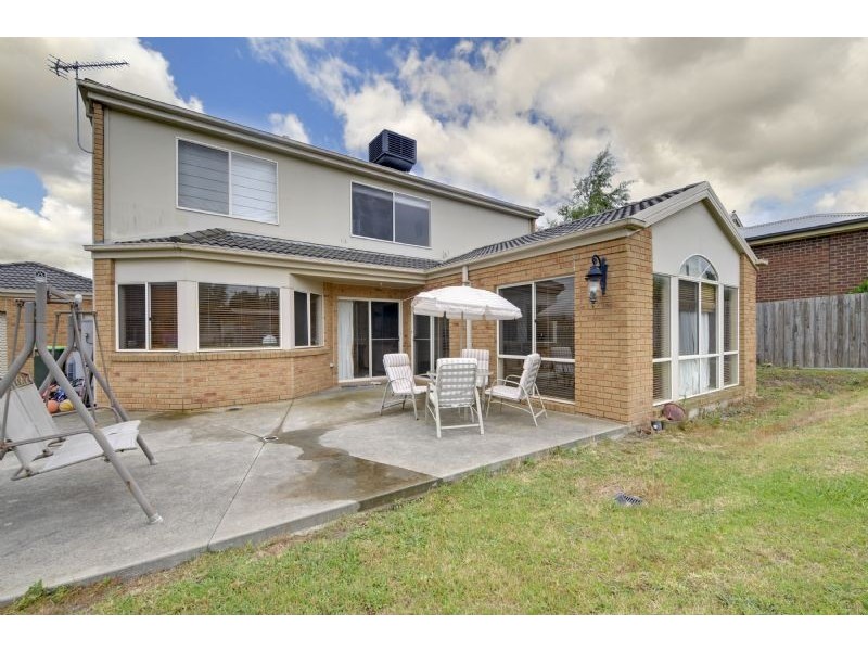 18 Duxbury Drive, Traralgon VIC 3844