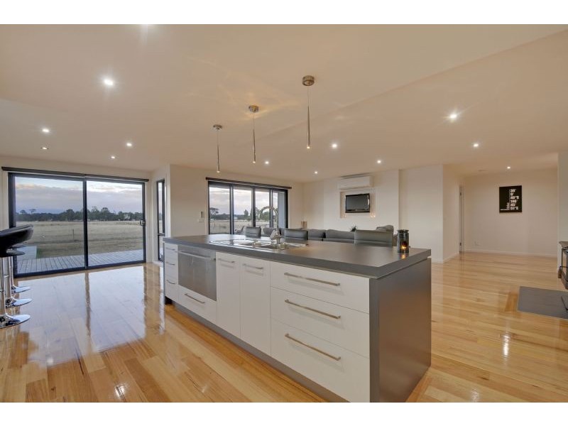 99 Shaws Lane, Rosedale VIC 3847