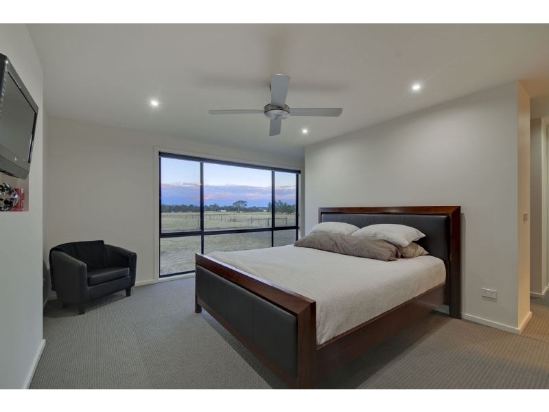 99 Shaws Lane, Rosedale VIC 3847