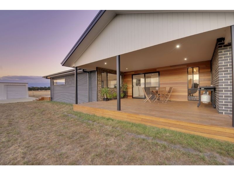 99 Shaws Lane, Rosedale VIC 3847