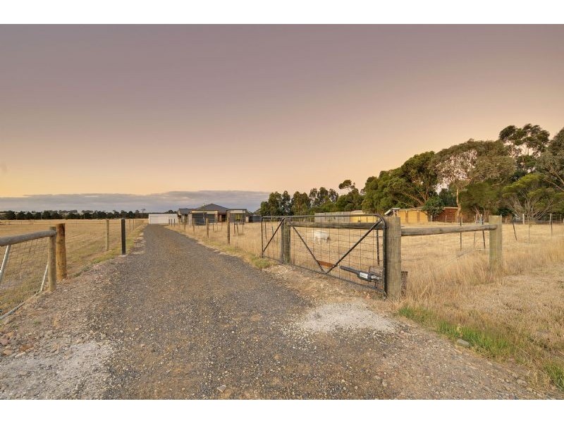 99 Shaws Lane, Rosedale VIC 3847